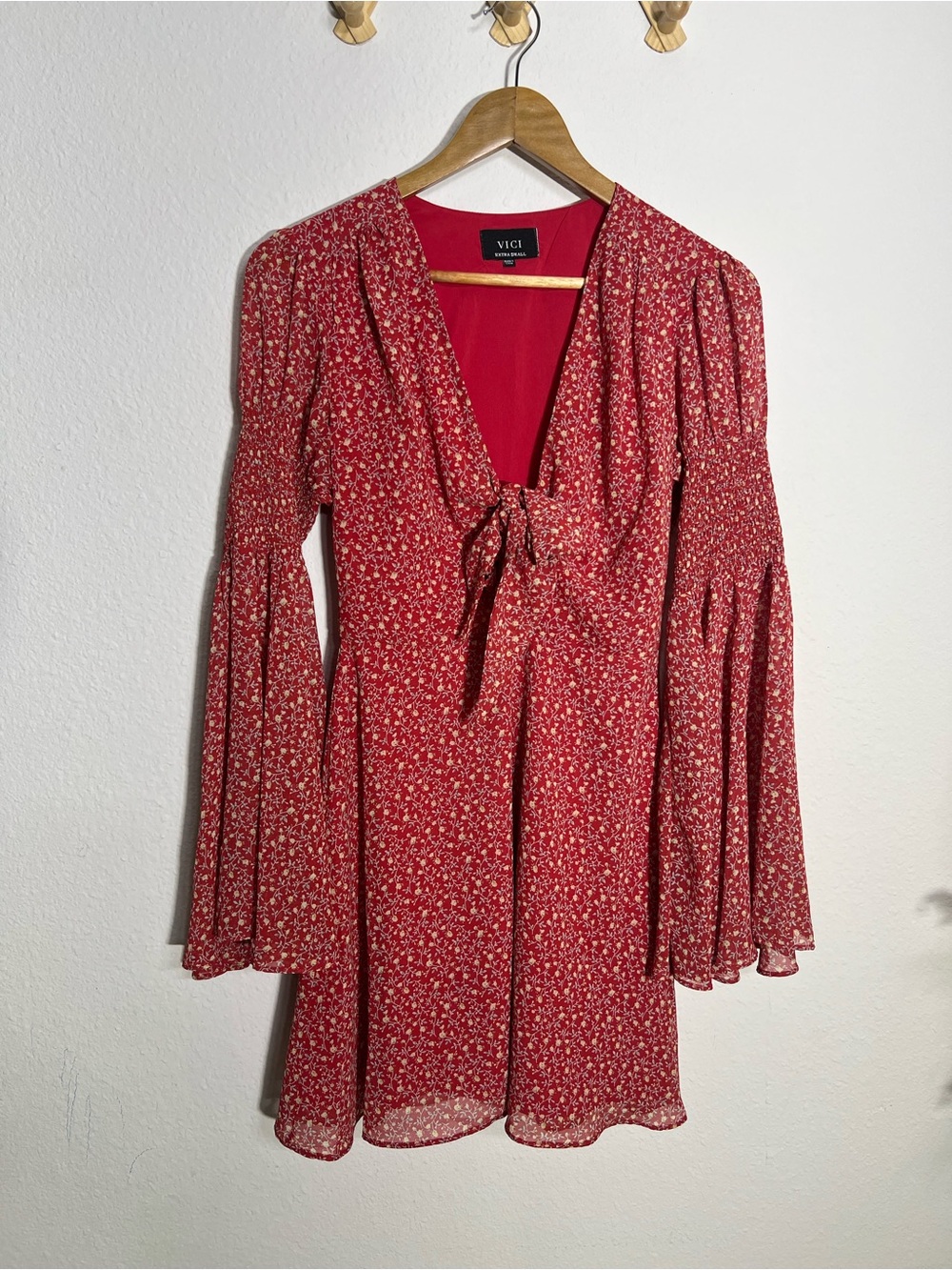 VICI • moonweld shift red ditsy floral mini dress with long flared sleeves